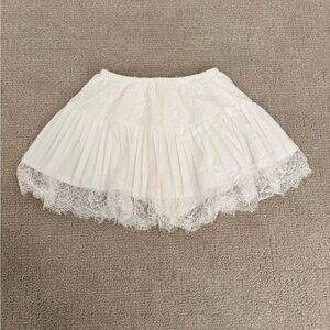 Elegant White Lace Skirt